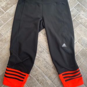 Adidas black & orange capris - M